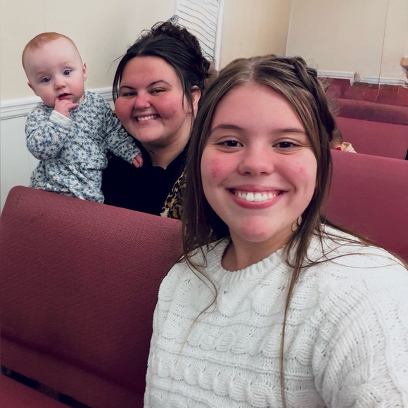 Meet your Posher, Mckenzie - Picture 10 of 11